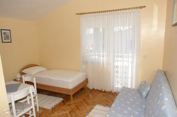 Apartments with parking space Vodice - 4172