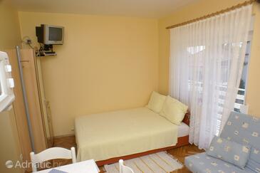 Apartments with parking space Vodice - 4172