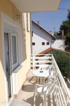 Apartments with parking space Vodice - 4172