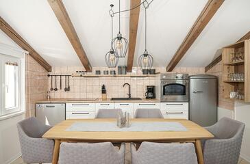 Ferienwohnungen am Meer Tribunj, Vodice - 4174