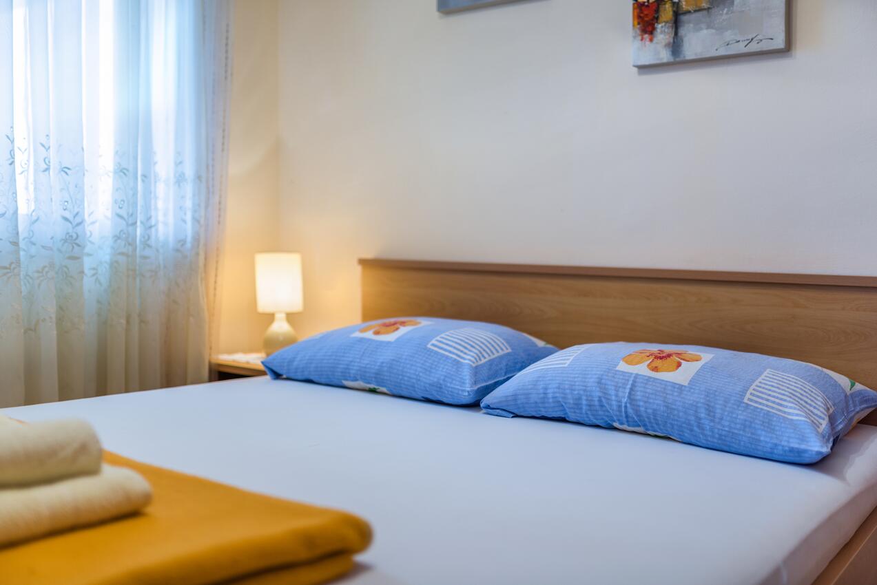 A-4176-a - Alloggi privati - Appartamenti accanto al mare Bilo, Capocesto - Primošten