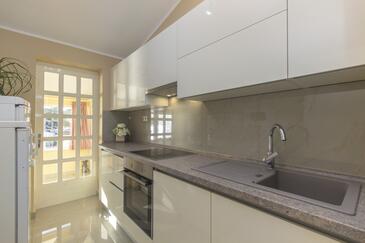 Appartementen aan zee Bilo, Primosten - 4176