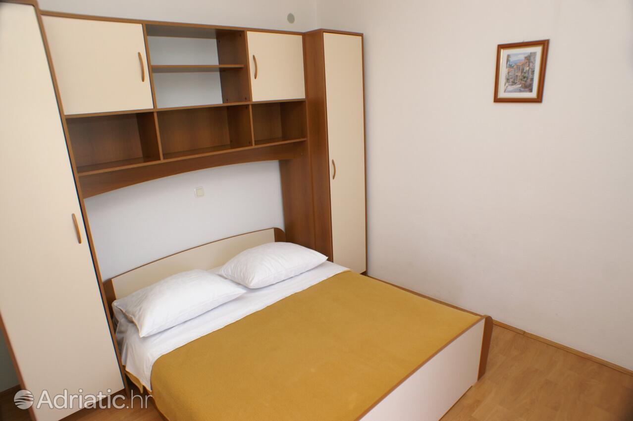 Apartmani uz more Primošten - 4177
