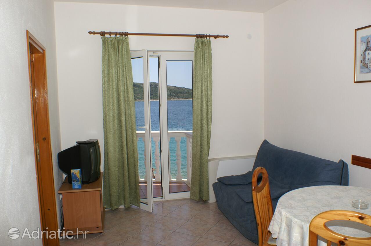 Apartmani uz more Primošten - 4177