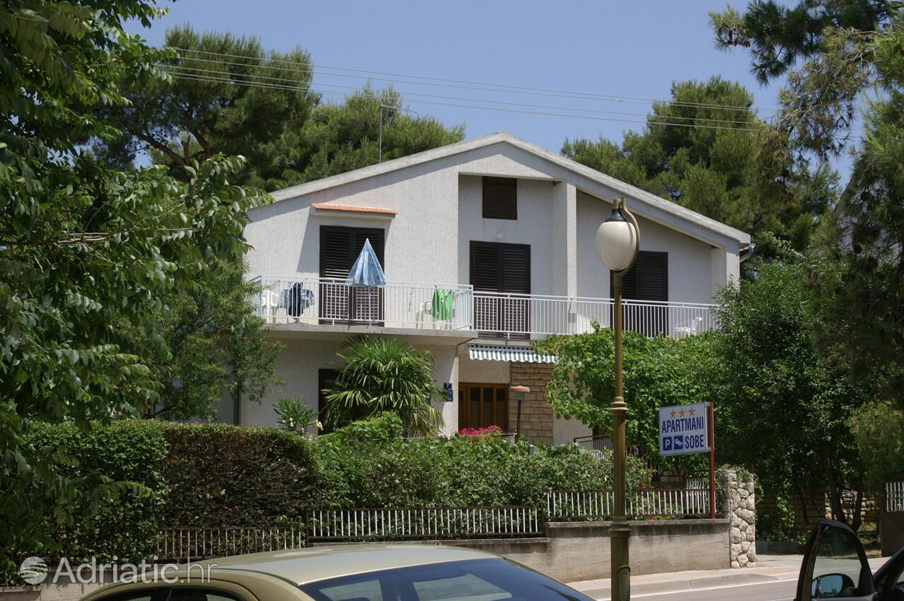 Apartmani uz more Vodice - 4179