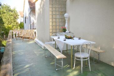 Apartmanok parkolóhellyel Vodice - 4180