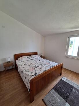 Apartments by the sea Ražanj, Rogoznica - 4185