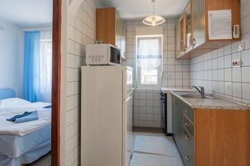 Apartments by the sea Rogoznica - 4186