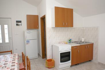 Apartments by the sea Bilo, Primošten - 4189