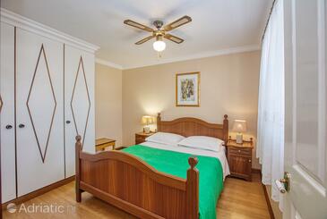 Apartments by the sea Brodarica, Šibenik - 4194