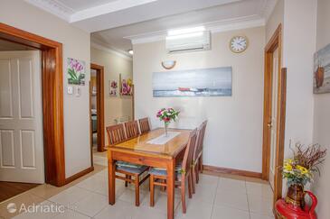 Apartments by the sea Brodarica, Šibenik - 4194