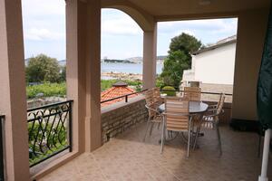 Two bedroom apartment Vodice (A-4198-d)