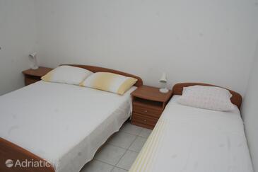 Apartamentos junto al mar fue - Bilo, Primosten - 4202