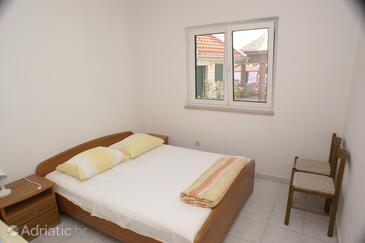 Apartamentos junto al mar fue - Bilo, Primosten - 4202