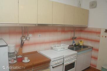 Ferienhaus mit Parkplatz Tribunj (Vodice) - 4204