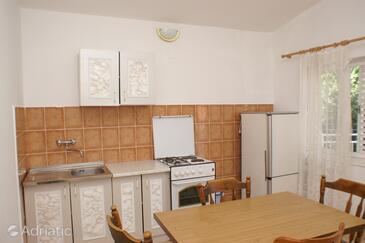 Apartments by the sea Grebaštica, Šibenik - 4207