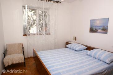 Apartmaji ob morju Bilo, Primošten - 4208