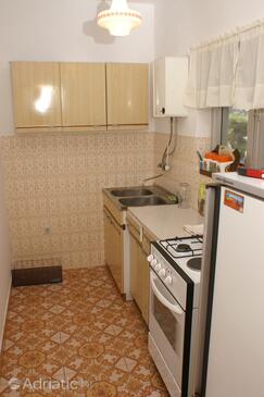 Apartmaji ob morju Bilo, Primošten - 4208