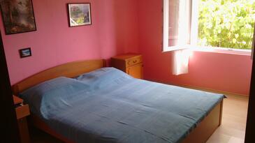 Apartments by the sea Bilo, Primošten - 4208