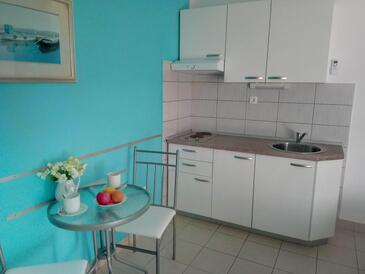 Appartements avec piscine pour les familles avec enfants Tribunj, Vodice - 4211