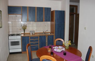 Apartmány s parkovištěm Tribunj, Vodice - 4212