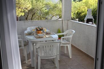 Apartmány s parkovištěm Tribunj, Vodice - 4212