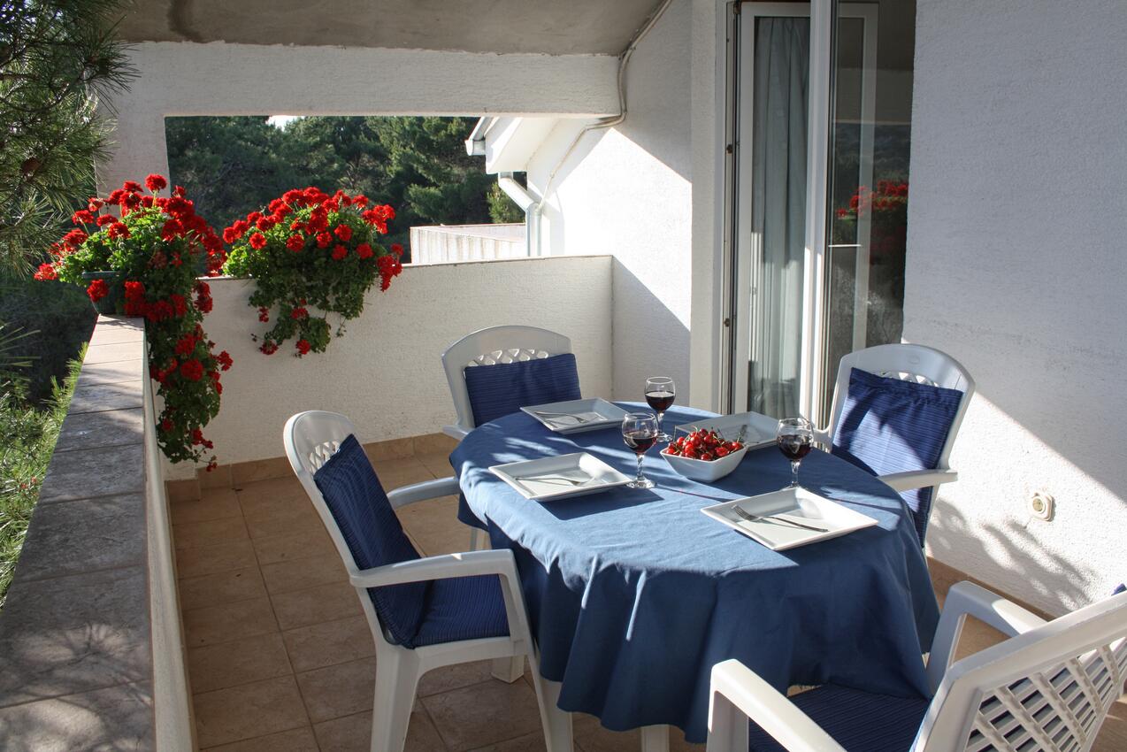Ferienwohnungen mit Parkplatz Tribunj, Vodice - 4212