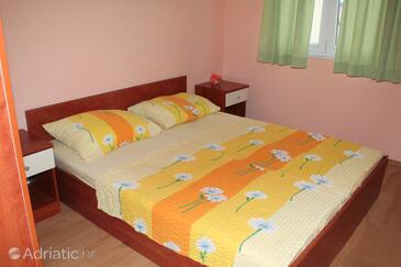 Apartments with parking space Vodice - 4214