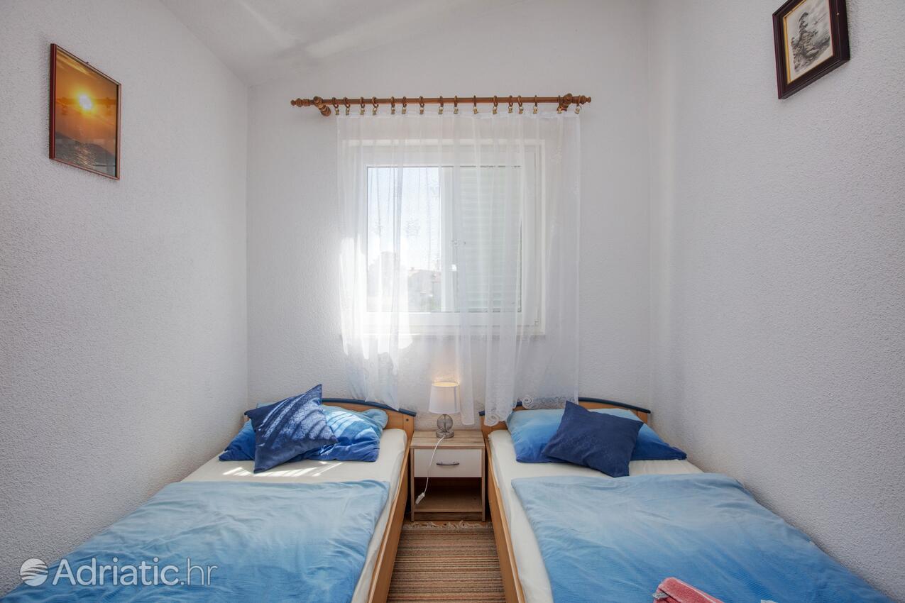 A-4219-b - Privátní ubytování - Apartmány s parkovištěm Zablaće, Šibenik