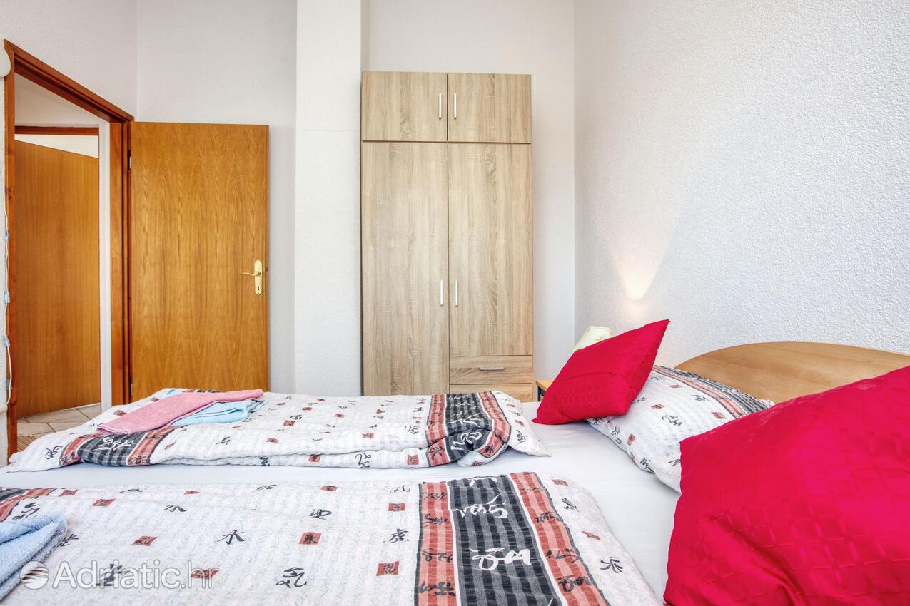 A-4219-b - Privátní ubytování - Apartmány s parkovištěm Zablaće, Šibenik