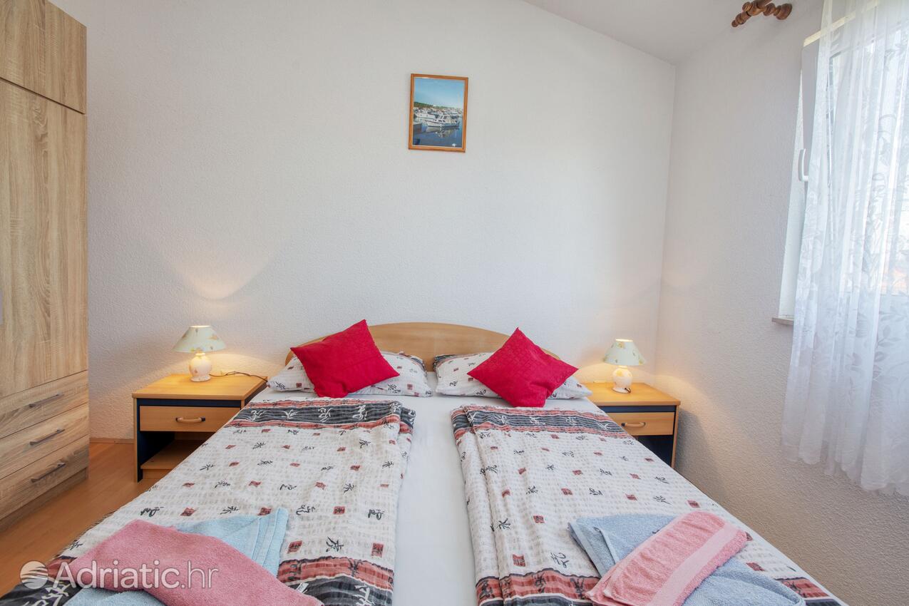 A-4219-b - Privátní ubytování - Apartmány s parkovištěm Zablaće, Šibenik