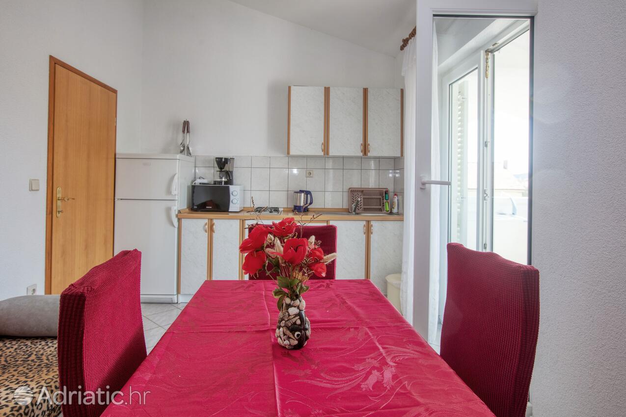 A-4219-b - Privátní ubytování - Apartmány s parkovištěm Zablaće, Šibenik