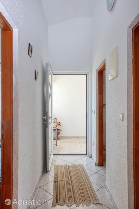 A-4219-b - Privátní ubytování - Apartmány s parkovištěm Zablaće, Šibenik