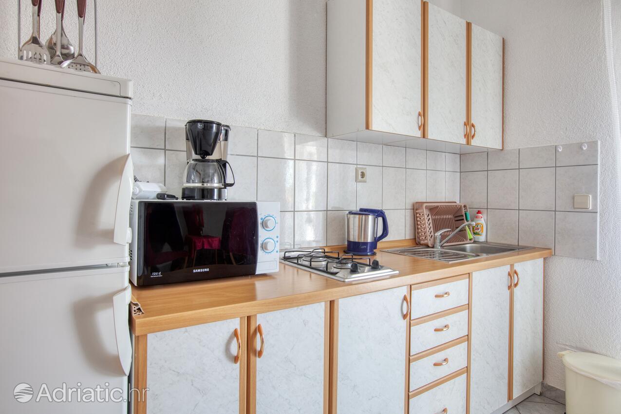 A-4219-b - Privátní ubytování - Apartmány s parkovištěm Zablaće, Šibenik
