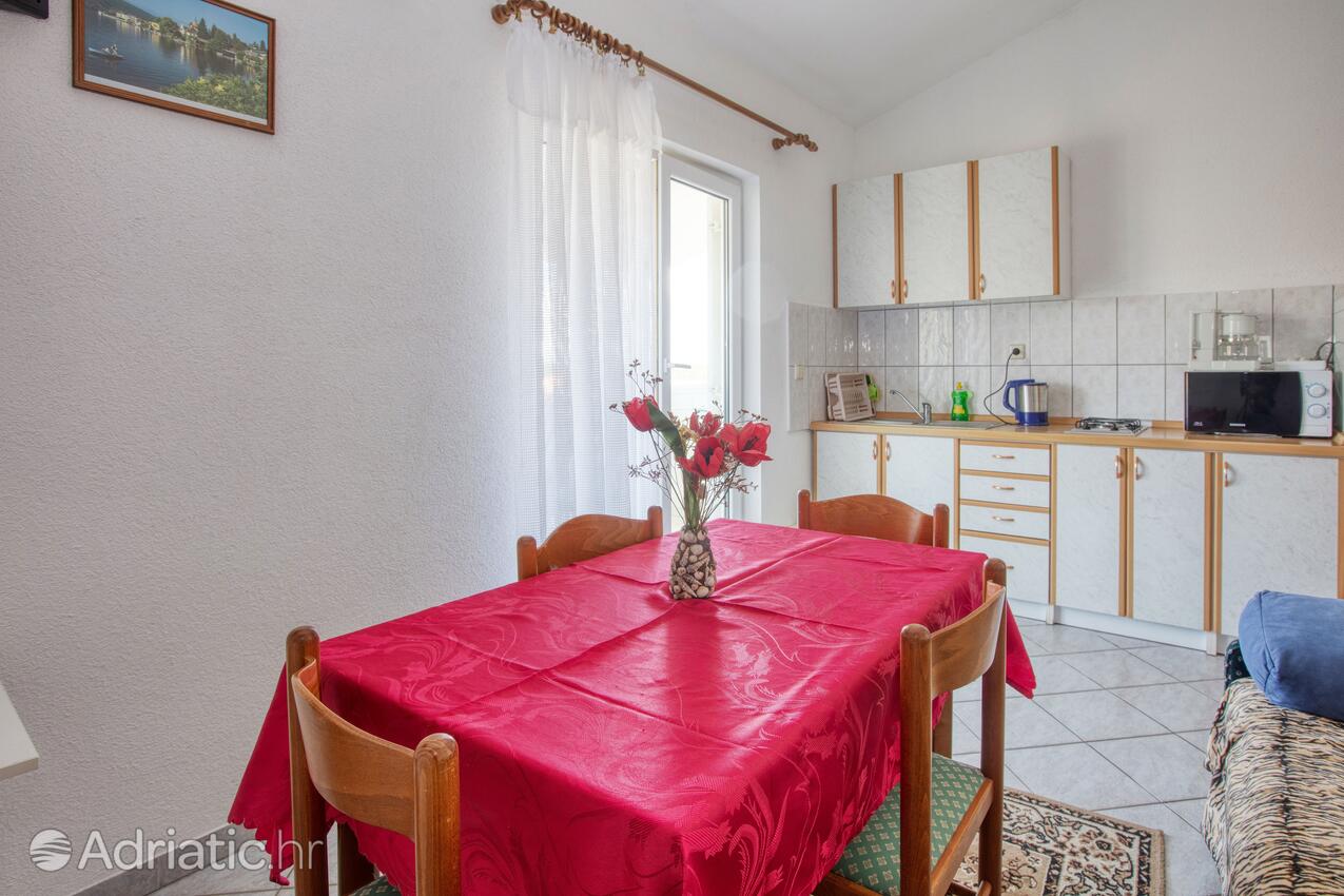 A-4219-c - Privátní ubytování - Apartmány s parkovištěm Zablaće, Šibenik