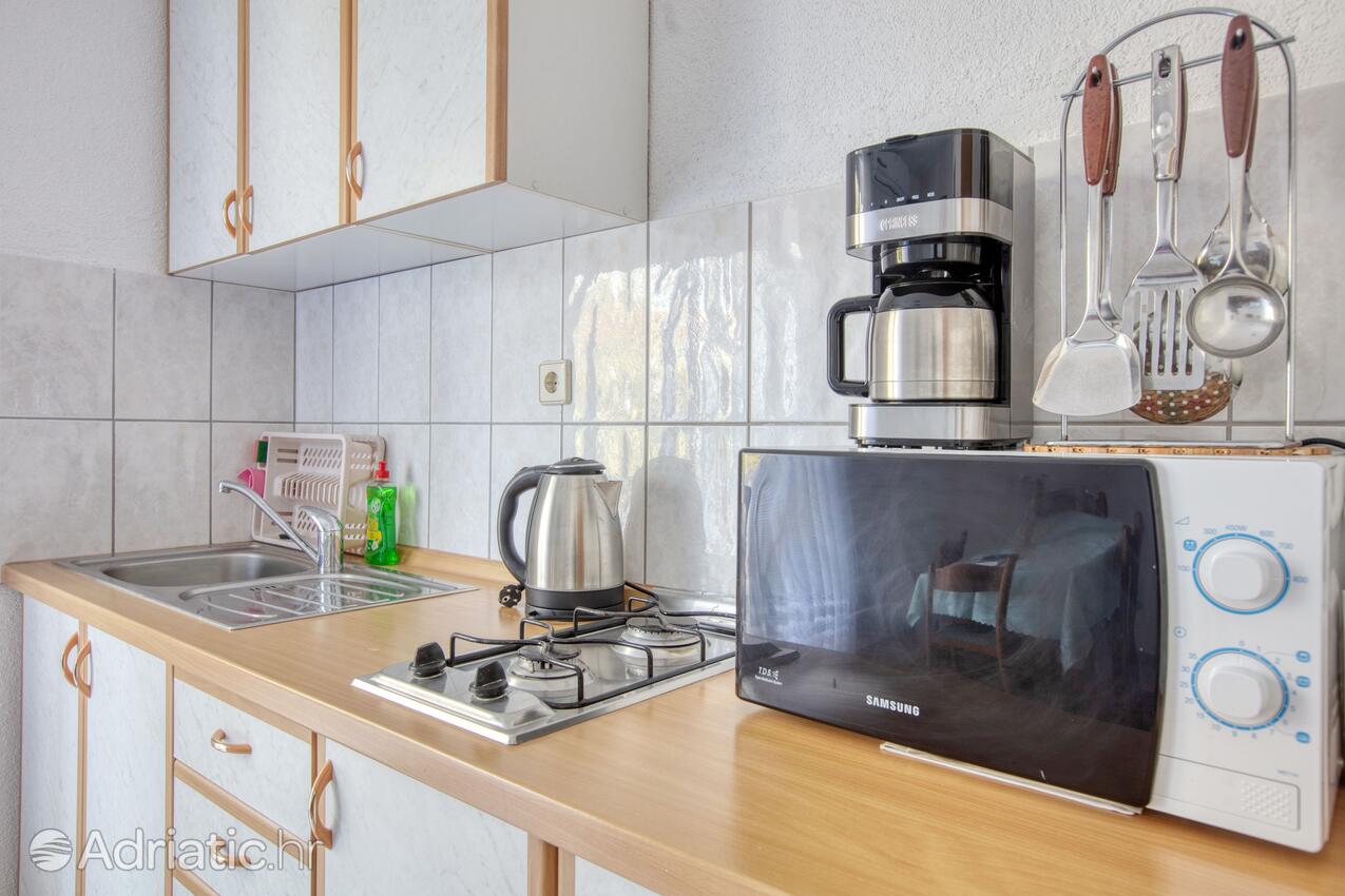 A-4219-d - Privátní ubytování - Apartmány s parkovištěm Zablaće, Šibenik