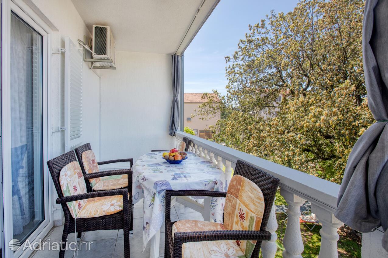 A-4219-d - Privátní ubytování - Apartmány s parkovištěm Zablaće, Šibenik