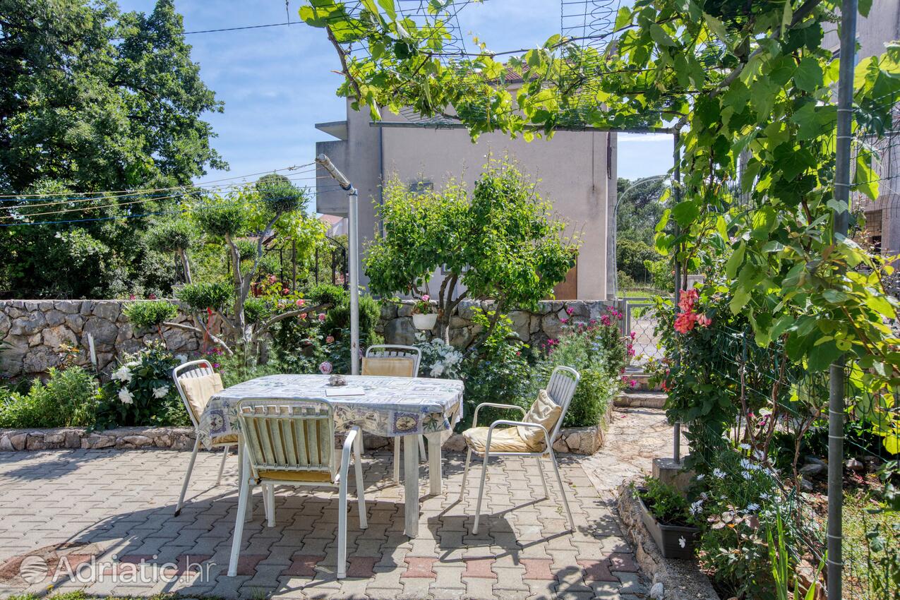 Dvůr - Apartmány s parkovištěm Zablaće, Šibenik