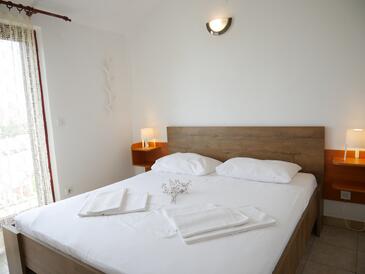 Apartments by the sea Zablaće, Šibenik - 4222