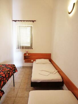 Apartments by the sea Zablaće, Šibenik - 4222
