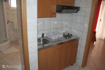 Apartments and rooms by the sea Rogoznica - 4223
