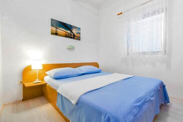 Appartamenti con piscina Vodizze - Vodice - 4231