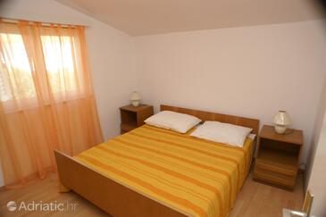 Appartementen met zwembad geschikt voor gezinnen met kinderen Vodice - 4235