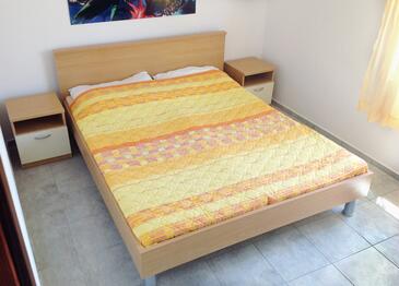 Apartments by the sea Rogoznica - 4244