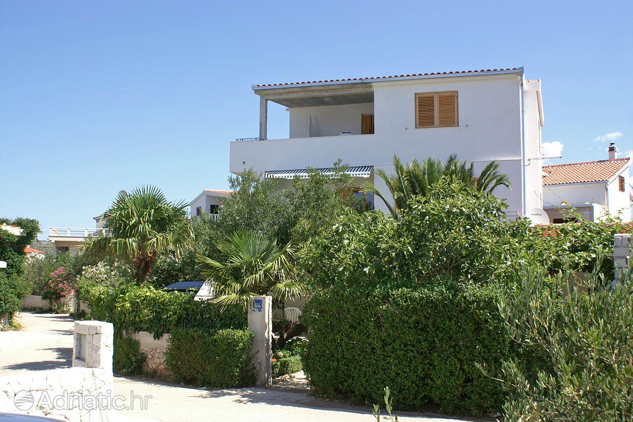 Apartments by the sea Rogoznica - 4244