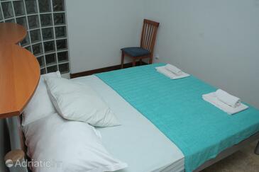 Apartmaji ob morju Vodice - 4248