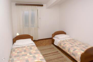 Apartments by the sea Ražanj, Rogoznica - 4253