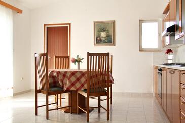 Appartements près de la mer Razanj, Rogoznica - 4253
