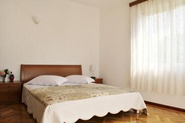 Apartments by the sea Ražanj, Rogoznica - 4253