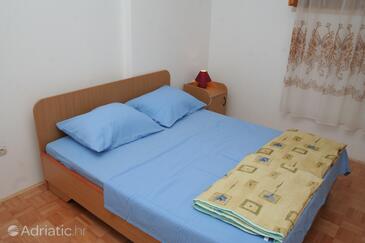 Appartamenti con parcheggio Grebastica, Sebenico - Šibenik - 4258
